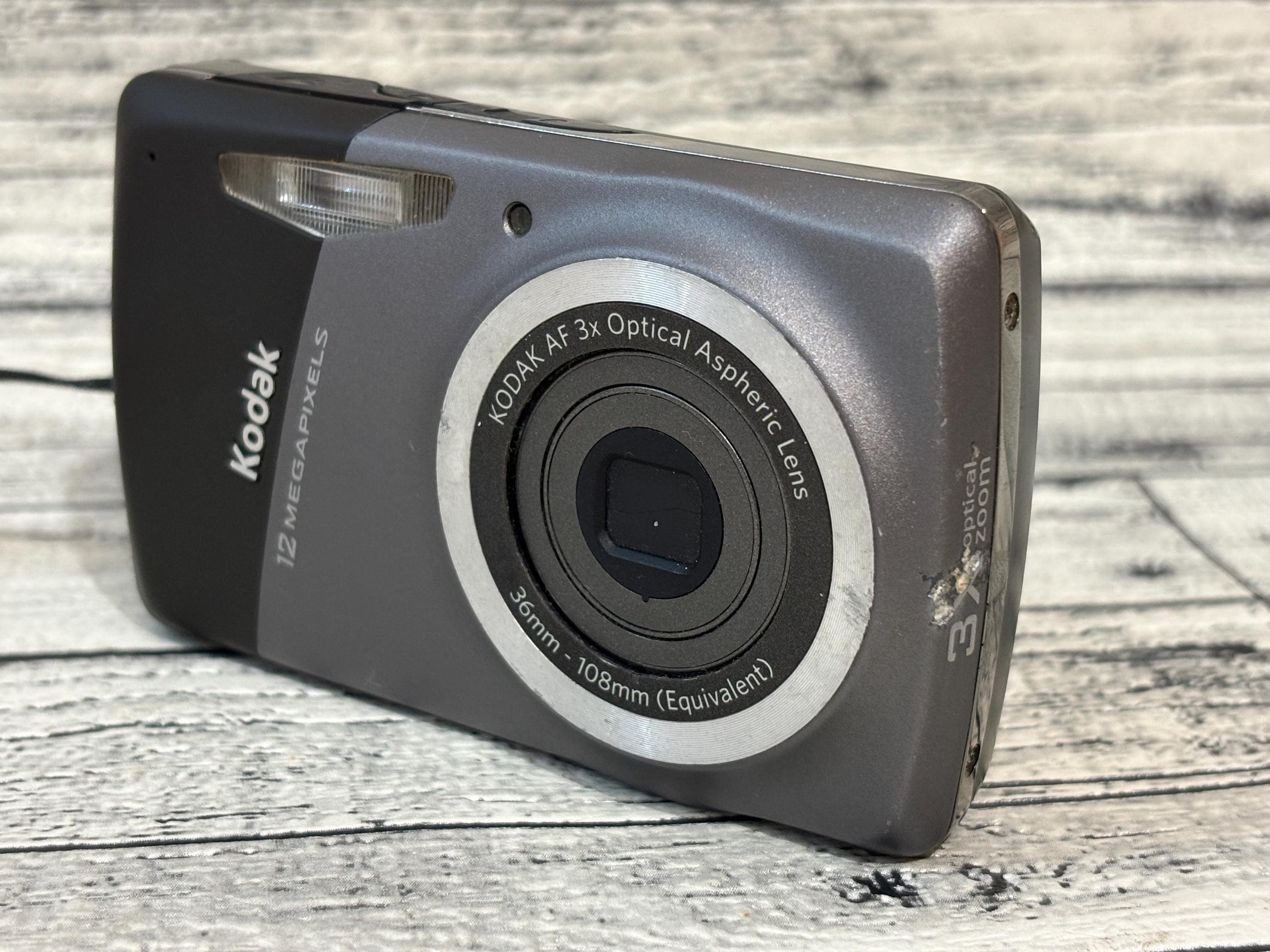 Kodak Easyshare M530 Digital Camera, 12MP Y2K Compact Camera, 3x