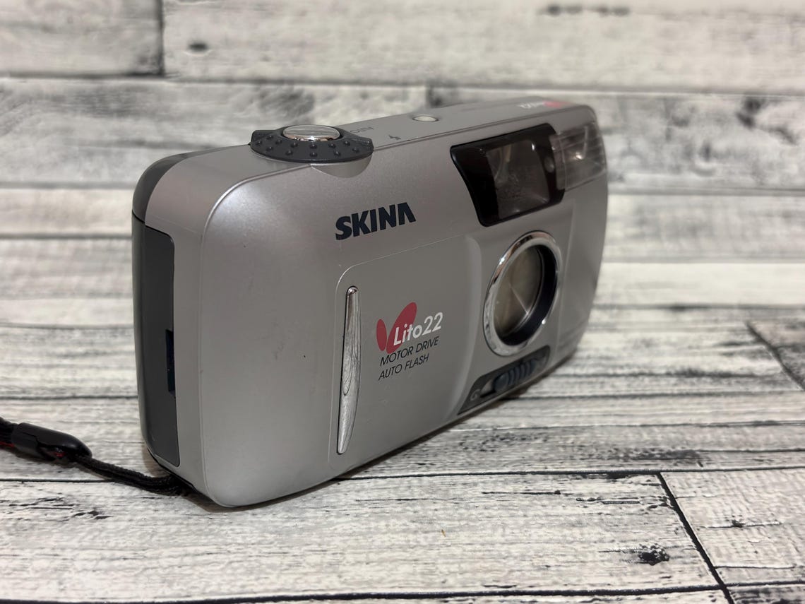 Vintage SKINA Lito 22 Film Camera: Retro Point and Shoot, Tested, photo 3 sur 5