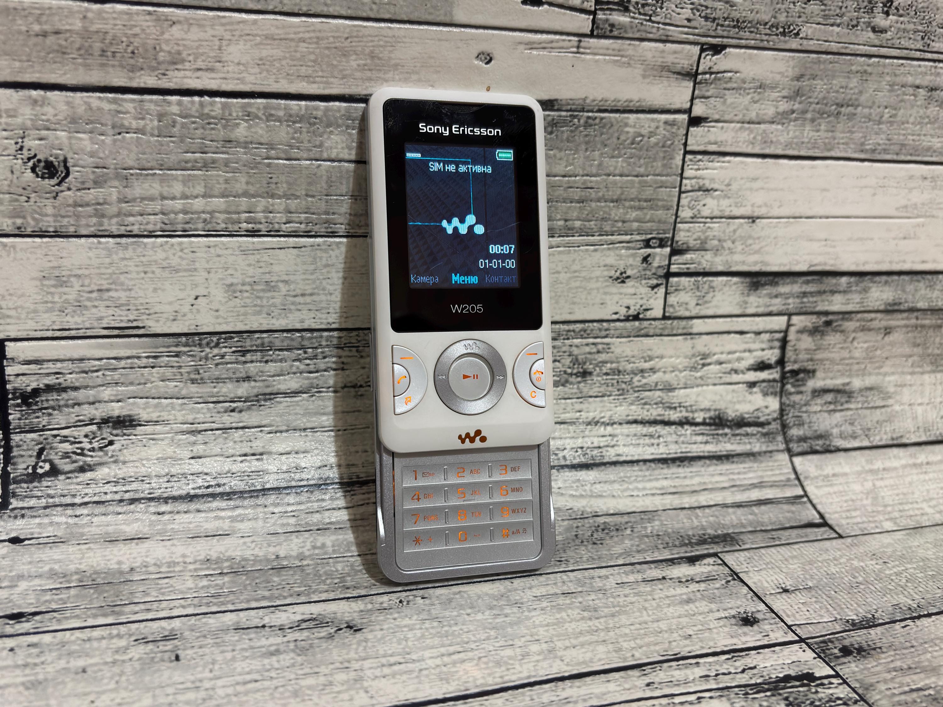 Sony Ericsson W205, Walkman Slider Phone, With Camera, Fully