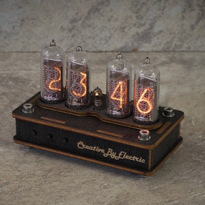 Industrial Nixie Tube Clock – Handmade Retro Decor – Warm Glow Timepiece – Geeky Gift for Men