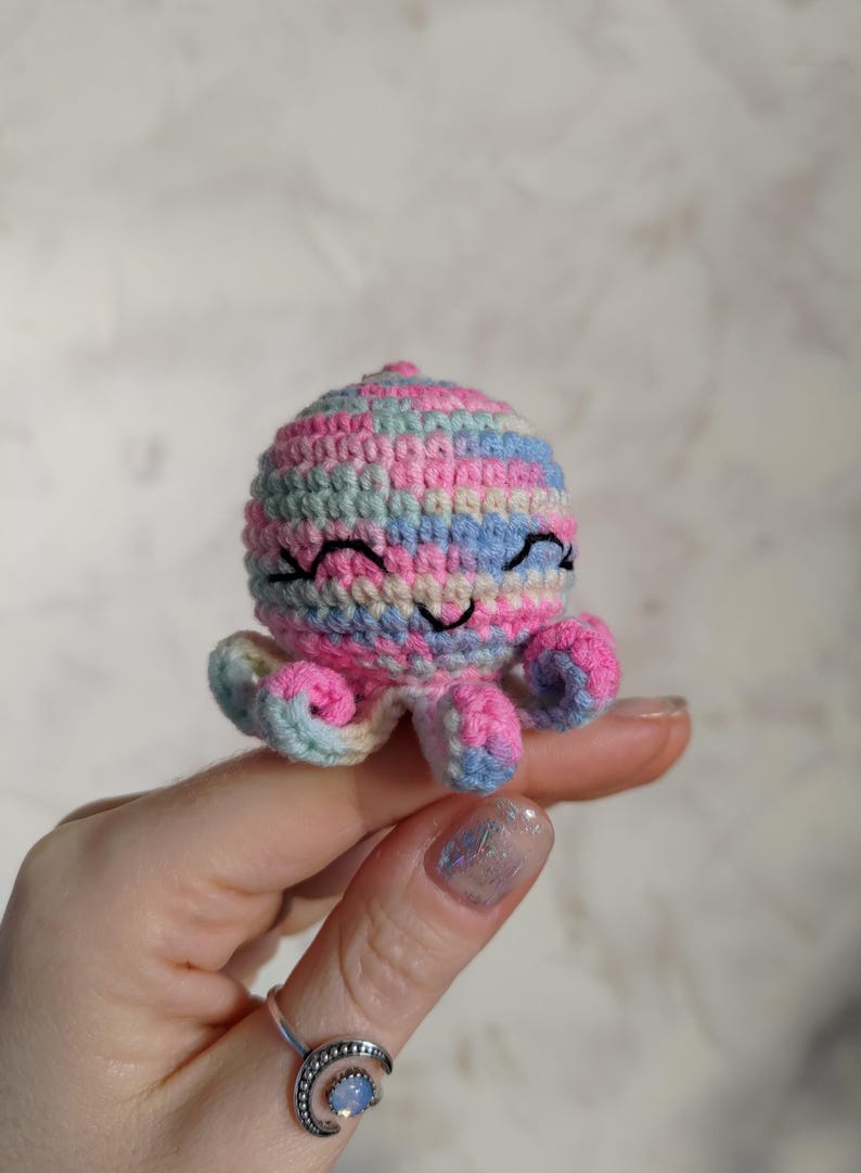 Octopus keychain, No sew crochet pattern image 7
