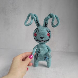 Creepy bunny - Etsy México