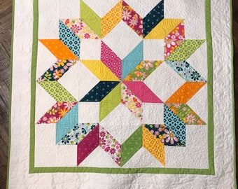 Baby shower gift - handmade modern baby quilt