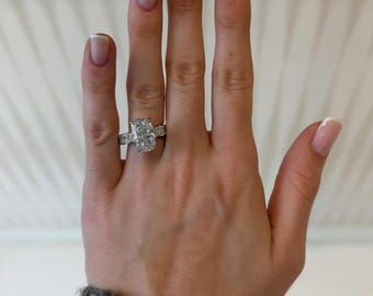 5 Karat Längliche Kissen Lab Grown Diamant Verlobungsring Oval Seitensteine