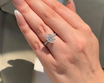 3 Karat Oval Cut Lab Grown Diamant Versteckter Halo Verlobungsring