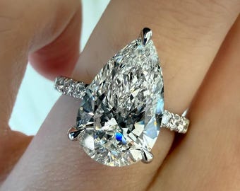 5 Karat Birne Labor Diamant Versteckter Halo Verlobungsring