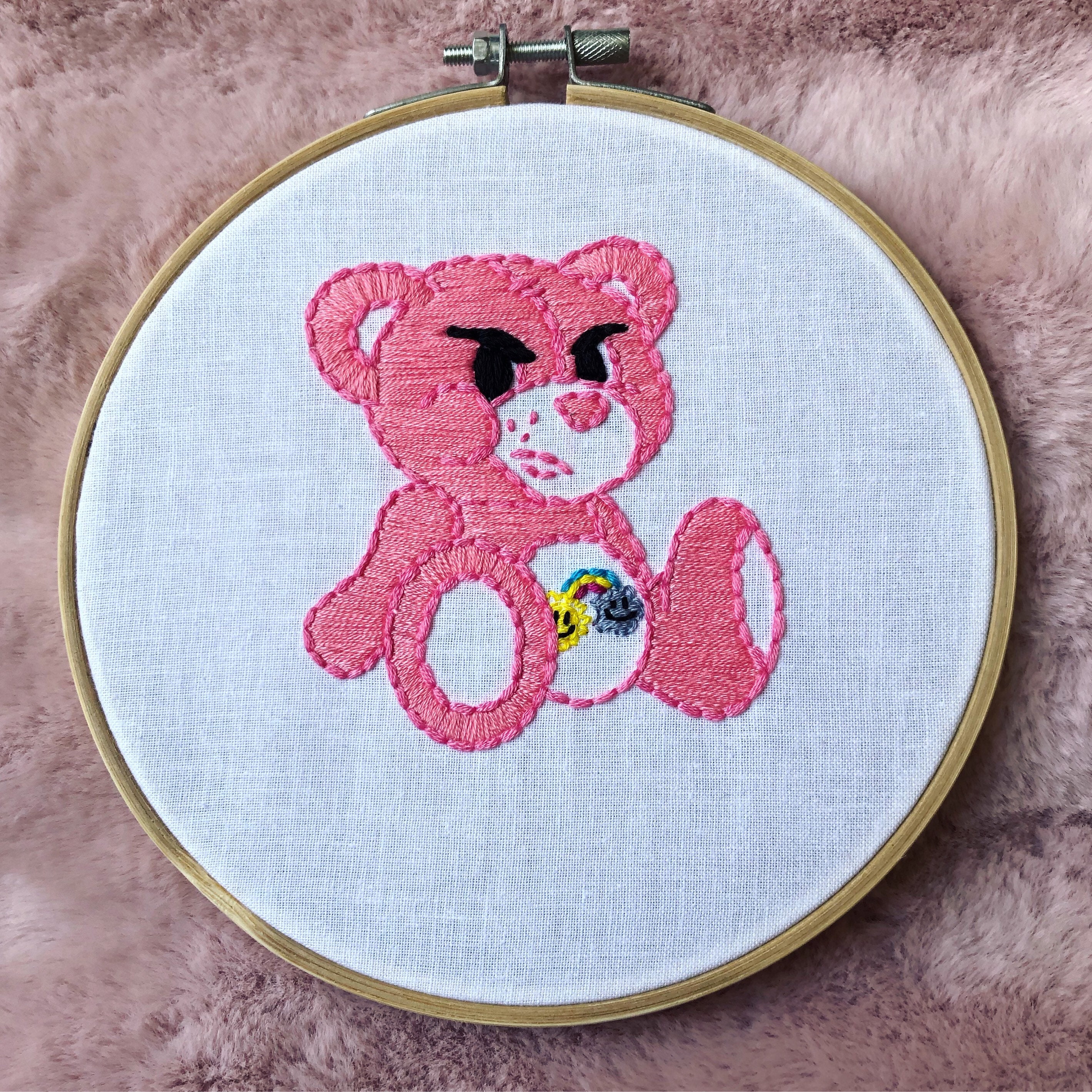 Mcfly Pistola Bear/young Dumb Thrills Bear Hand Embroidery - Etsy Finland