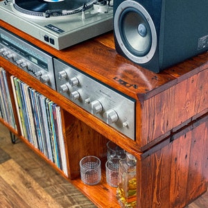 Record Player Table &quot;The one with the top&quot; / Turntable Console / Vinyl Storage / Sideboard / LP Storage from Upcycled Wooden Pallets