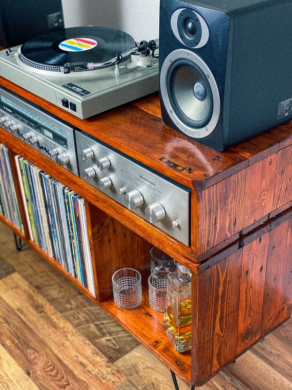 Upcycled Pallet Record Player Table: Turntable Stand, Vinyl LP Storage