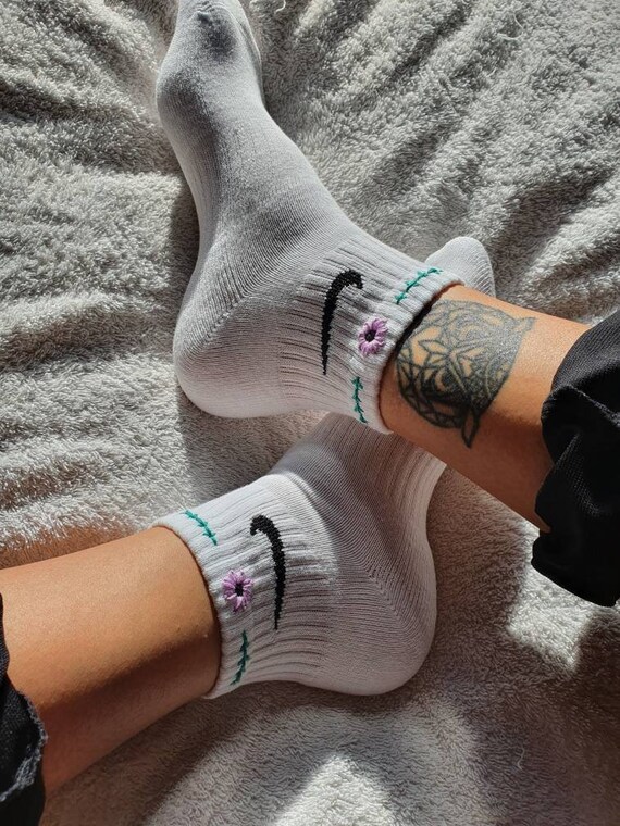 nike floral socks