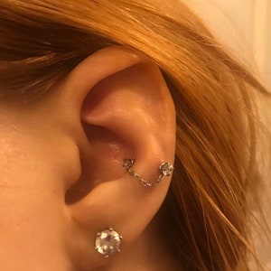 Anti tragus piercing, rook piercing, daith piercing, piercing chain, ear chain, ear piercing chain, convertible chain, ear piercing jewelery