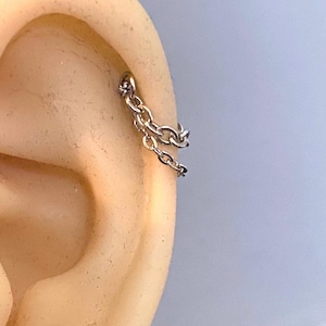2チェーンスタイル イヤージャケット、ヘリックスチェーン、軟骨ピアス、イヤリングチェーン、イヤーカフ、ピアスチェーン、ヘリックス、フラットピアス、チェーンイヤリング、耳