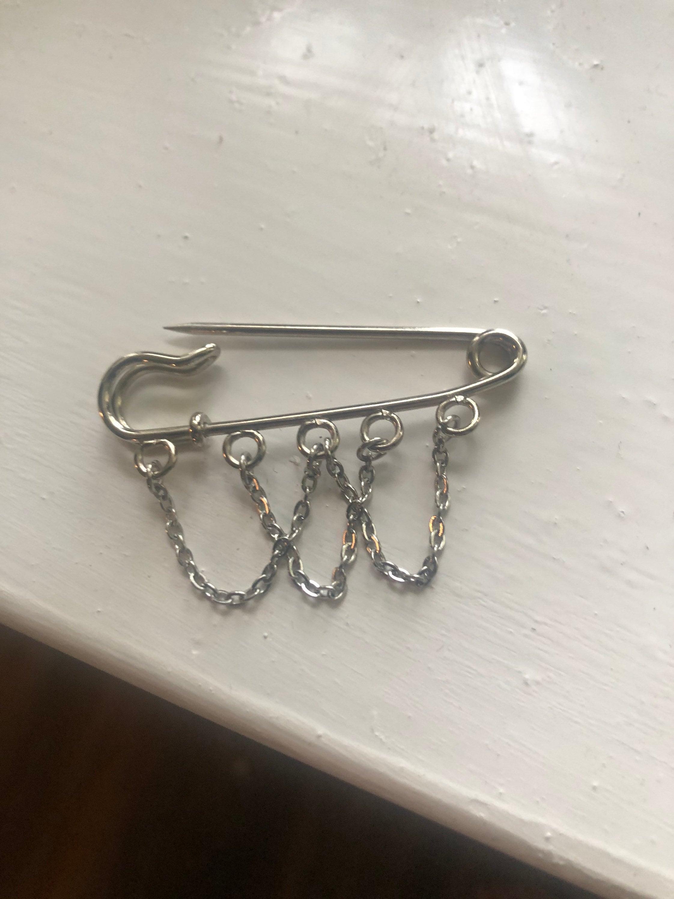 Silver Coil Less Giant Safety Pin Deluxe Brooch Kilt Scarf Pin