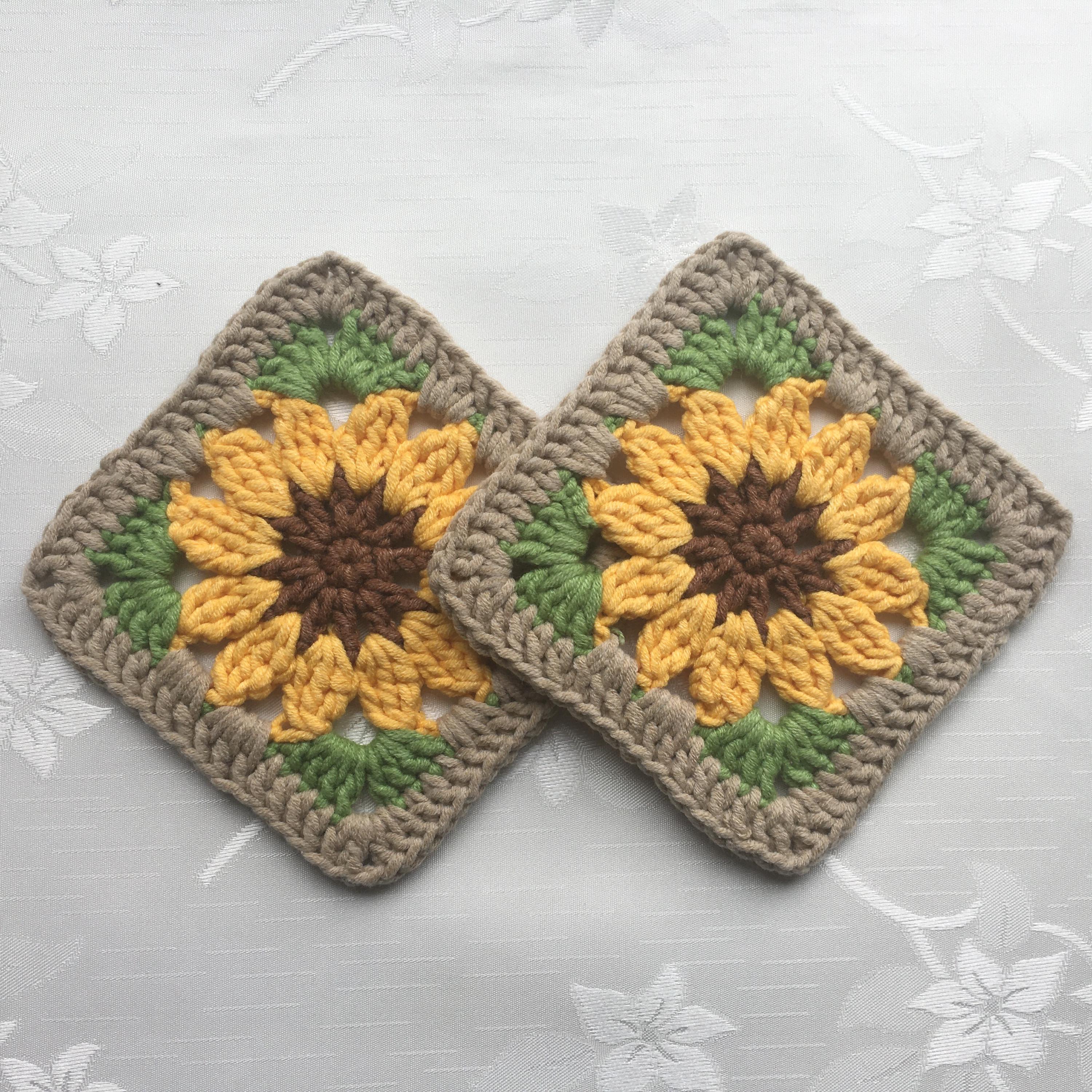 40 Sunflower Granny Square Crochet Patterns for Bright Blankets, Bags, and More 22 Crochet Sunflower Granny Square Pattern: Blanket
