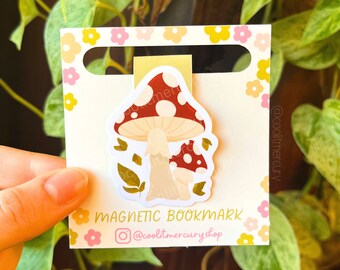 Aesthetic Mushroom Magnetic Bookmark / Mushroom Bookmark / Book Lover Gifts / Gifts for Readers / Cute Bookworm / Cute Mushroom