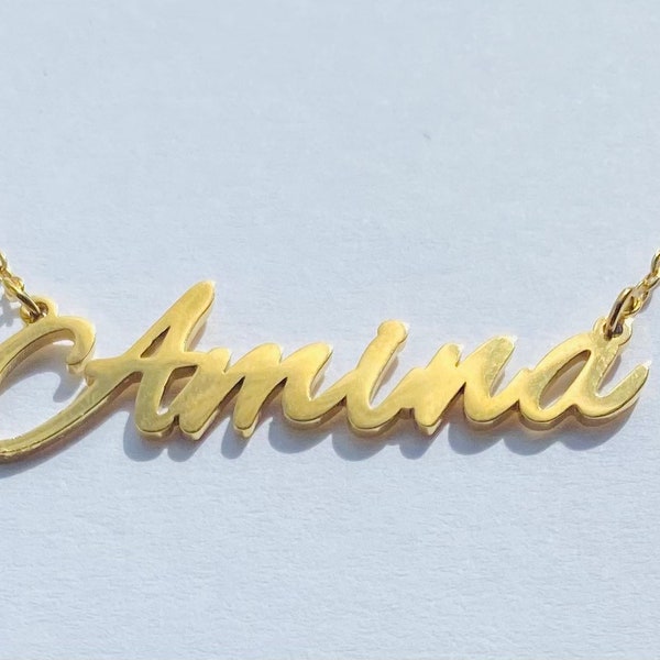 Amina name necklace stainless steel in colour gold!