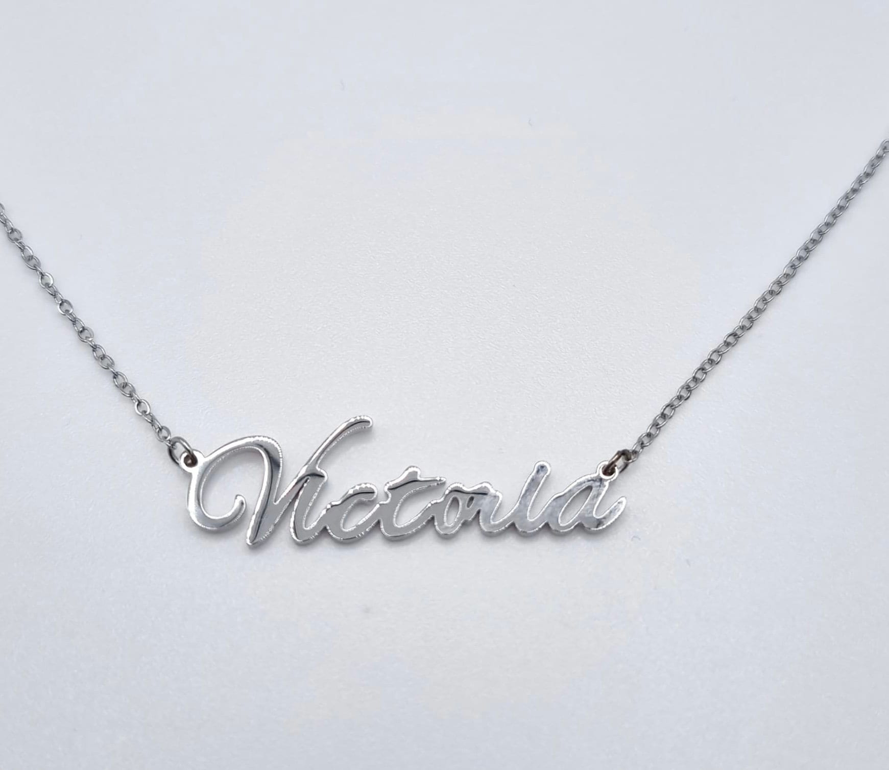 Victoria name best sale necklace