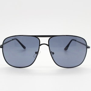 Y2K vintage square aviator sunglasses. Black gloss metal frame 70s design aviators. Teardrop, 2000s. Unused