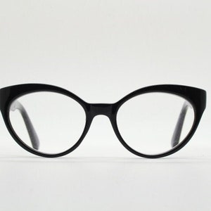 Isaac Mizrahi vintage cat eye glasses. Womens black gloss substantial cateye optical frames. Prescription eyeglasses. RX NOS spectacles