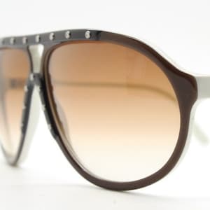 Stella Mc Cartney vintage aviator sunglasses. Small brown and white acetate aviators with graduating lens and white studs. Pilot. Teardrop