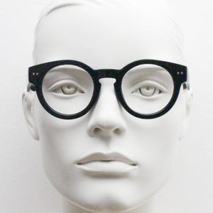 90s vintage plain black round eye glasses. 30s, 20s design optical frames with a keyhole bridge. Prescription eyeglasses. RX spectacles. NOS