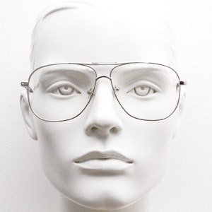 Y2K vintage square aviator glasses. Mens 70s style silver chrome frame with clear lenses. Unused NOS aviators