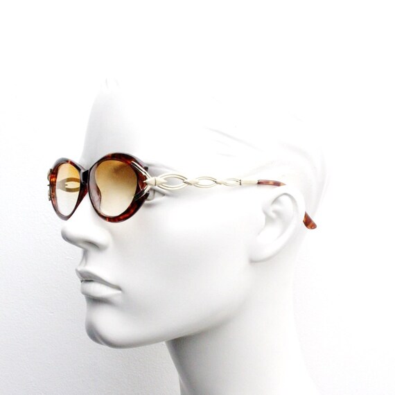 90s vintage oval cateye sunglasses. Womens honey … - image 3