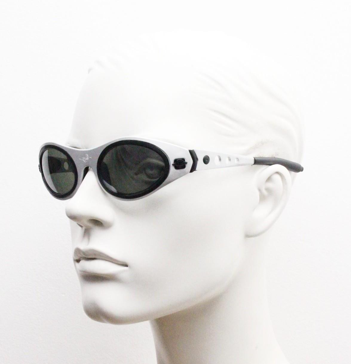 90s Vintage Alien Bug Eye Satin Finish Silver Alloy