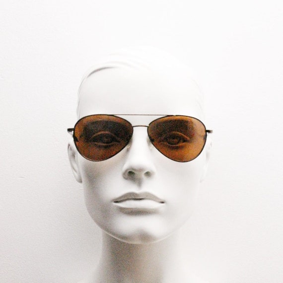 Occhiali da sole aviator vintage anni '90, di medie dimensioni