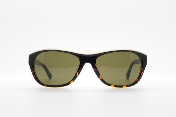 【超美品】LINDA FARROW LUXE ヴィンテージ アイウェア 箱付 Linda Farrow's Luxe Eyewear | NUVO