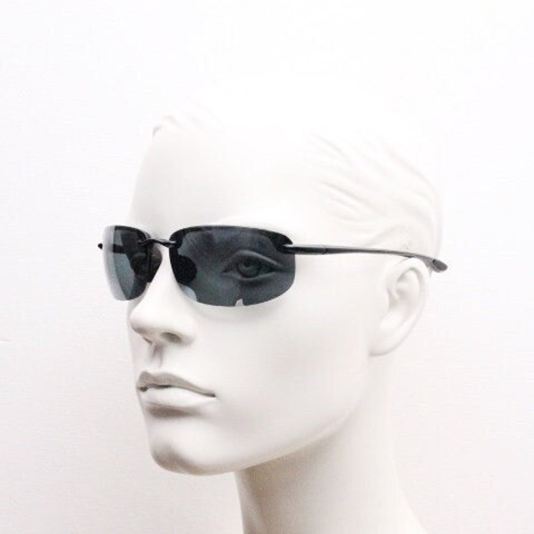 Maui Jim Sport Wrap Around Sunglasses Made in Japan. Lightweight