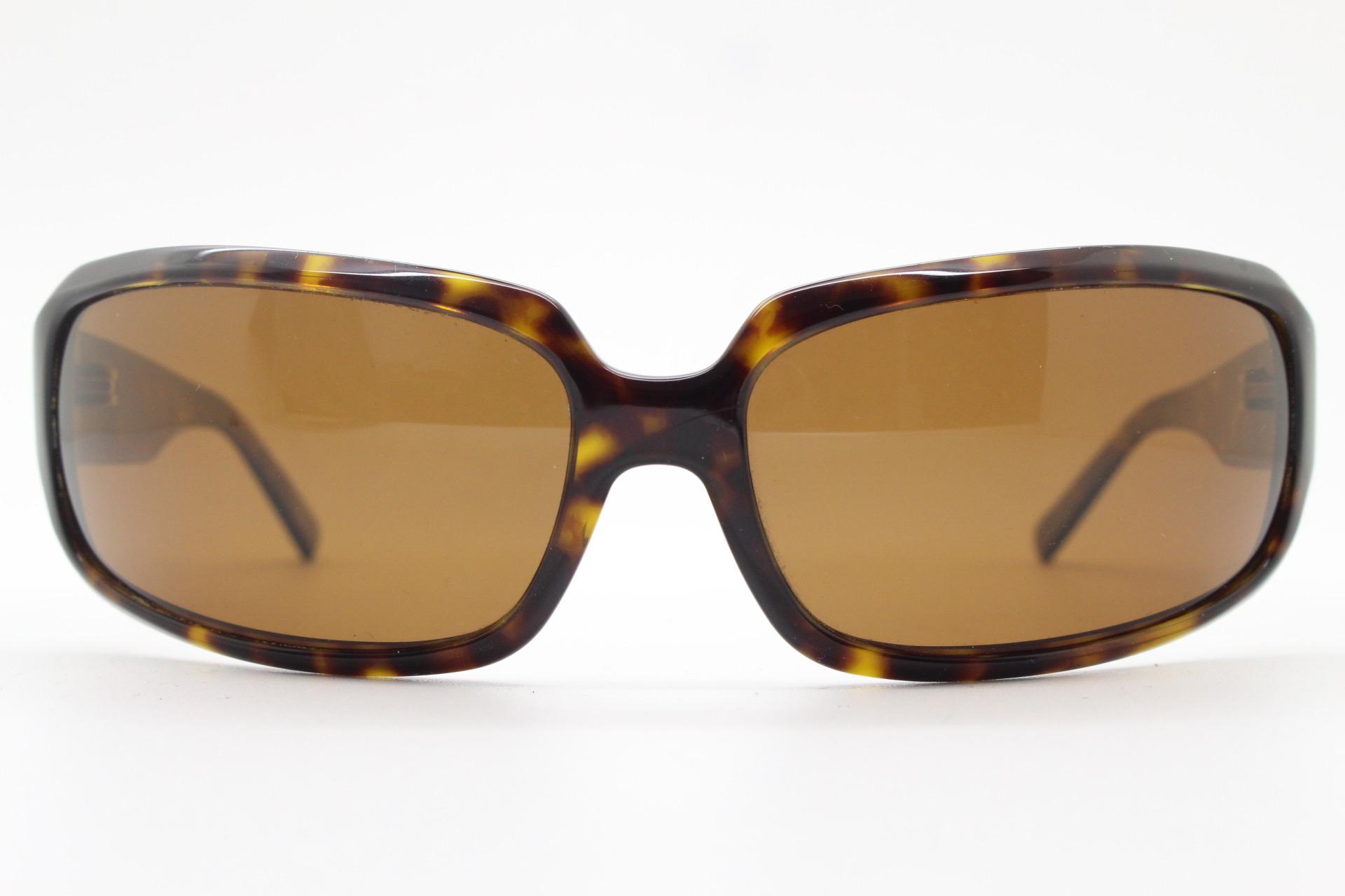 Oliver Peoples Vintage Y2K Wrap Around Sunglasses Model