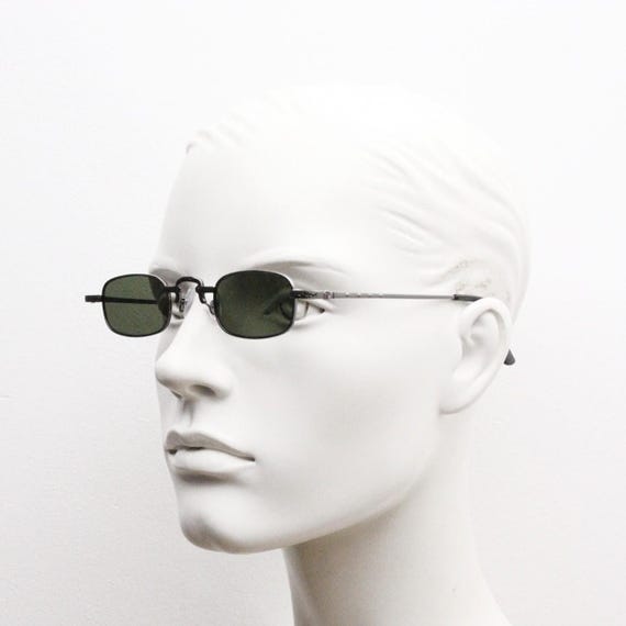 90s Vintage Small Rectangular Sunglasses. Imposing Minimal  display picture 3