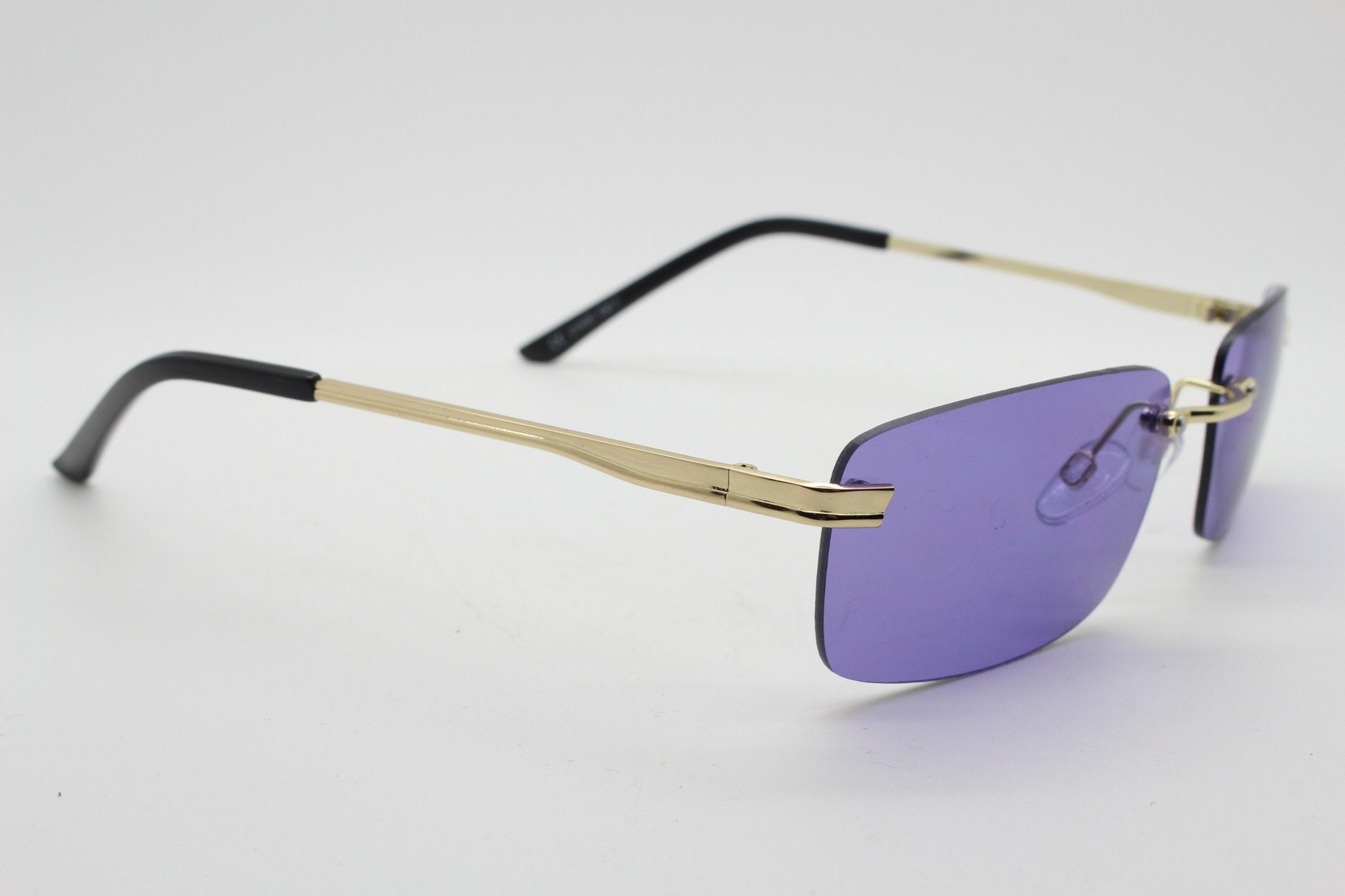 Y2K Vintage Frameless Purple Sunglasses. Rectangular Lenses 