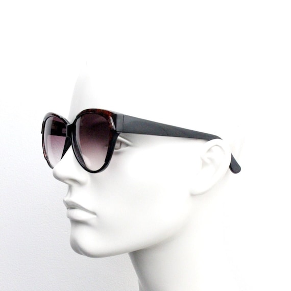 80s vintage oversized cateye sunglasses. Women's … - image 3