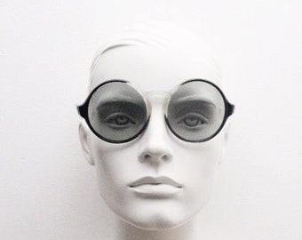 Mary Quant 60s vintage oversized round sunglasses. Definitive swinging London design. Black and crystal frame with light tone grey lenses