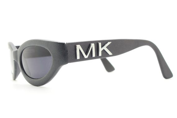Michael KORS 90s Vintage Cateye Sunglasses. Gunmetal Grey  display picture 1