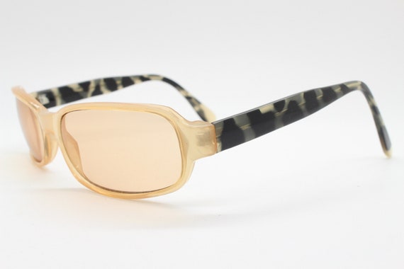 Y2K Vintage Curved Rectangular Sunglasses. Beige Frame With  display picture 3