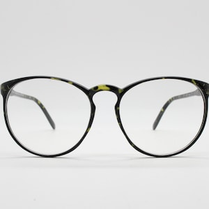 80s vintage tortoise round glasses. Slightly oversized slim optical frames. Prescription eyeglasses with clear lenses. RX spectacles