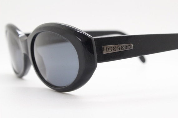 Iceberg 90s Vintage Oval Cateye Sunglasses Made in Italy. Womens 