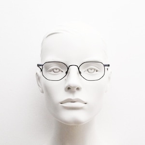 Eschenbach 90er Jahre Vintage kantige Achteck Brille. Scharfe mattschwarze Optik mit blau marmorierten Bügeln. Verglaste RX Brille. nr