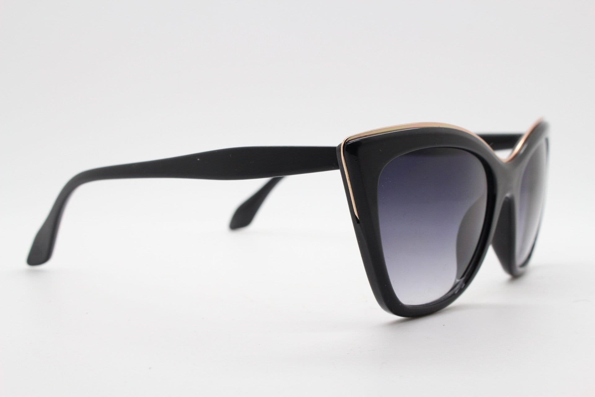 Vintage 70s Cat Eye Y2K Sunglasses Black Gold Tone Retro Mid Century Eyewear Amazon.com: zeroUV 50s Cat Eye Sunglasses, Womens  main image 4
