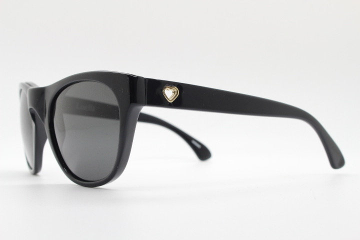Linda Farrow Collaborations Sunglasses With LUELLA. Limited  display picture 1