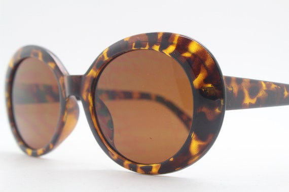 Y2k vintage oversized round sunglasses. Women's b… - image 1