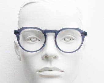 Bloobloom round slightly oversized eye glasses model 'Sculptor'. Navy blue transparent acetate optical frame. Vintage. Prescription RX