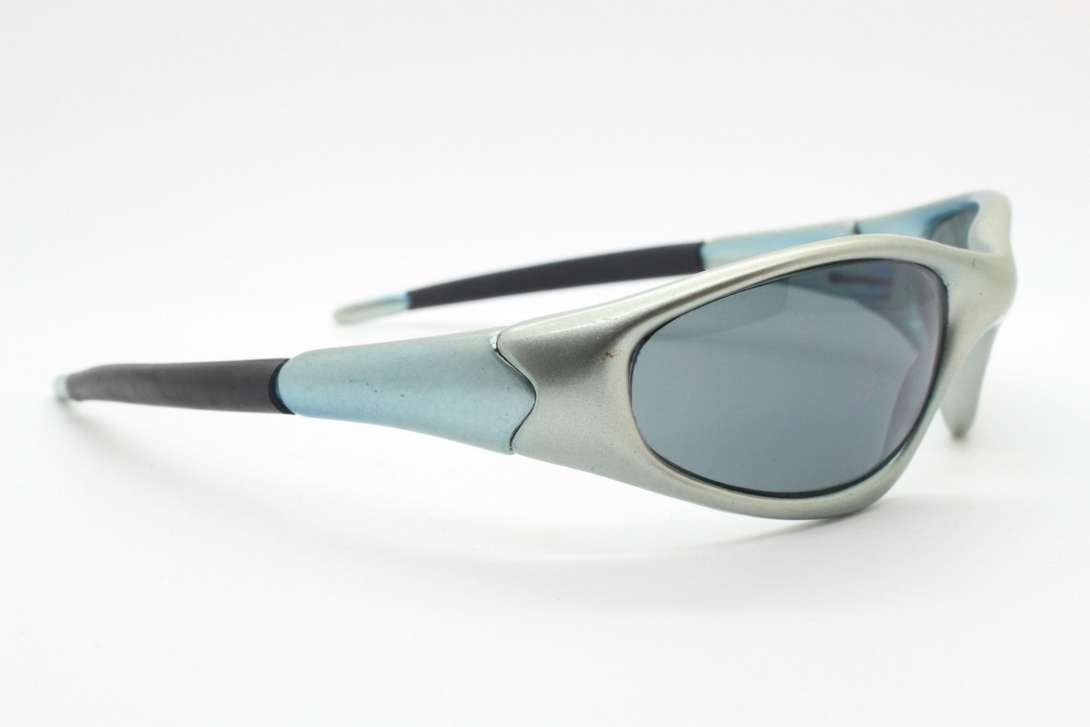 Y2K vintage visor sunglasses. Metallic silver superhero style Etsy