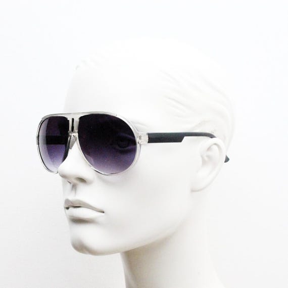 Gafas de sol de aviador vintage Montura transparente y negra