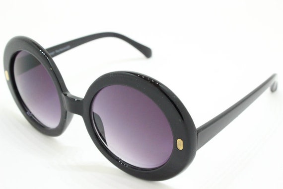 Y2k Vintage Oversized Round Sunglasses. Women display picture 1