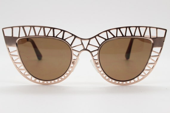 Y2K vintage metal cat eye sunglasses.  Women's ex… - image 1