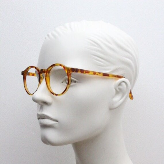 90年代のヴィンテージラウンドメガネ。30年代、40年代のデザインを彷彿